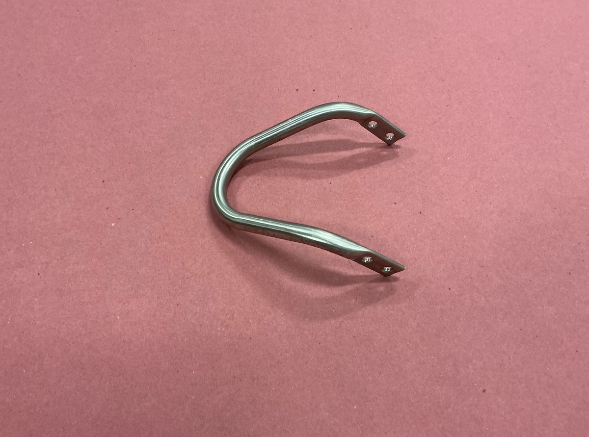 Titanium S-bend hook component