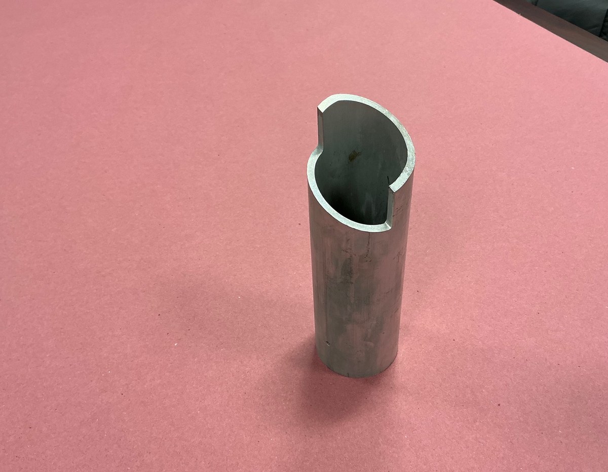 Cold saw trimmed tube — cope cut end